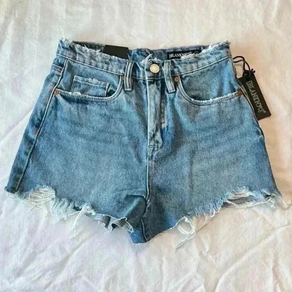 Blank NYC The Reeve High Rise Denim Short in Cruise Control. Size 25. NWT! - Picture 2 of 14